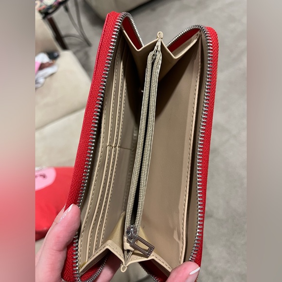 Wallet - Picture 2 of 2